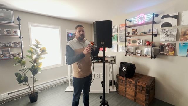 Electro-Voice (EV) Everse 8 - Best Battery Powered Speaker Ever? - Better Than Bose & JBL? смотреть онлайн