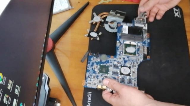 Ремонт ноутбука HP Pavilion dv7 ( ПОСЛЕ ГОРЕ МАСТЕРА ) !!!!! смотреть онлайн