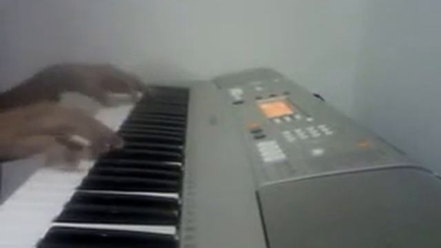 Thiago Ferreira Plays - Ob-La-Di Ob-La-Da on PSR-E303 Keyboard смотреть онлайн