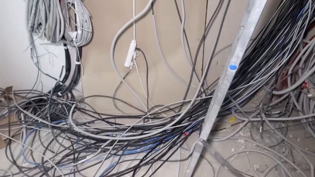 МОЙ РОСКОШНЫЙ ПЕНТХАУС В ЦЕНТРЕ ГОРОДА ! РУМ ТУР ! смотреть онлайн