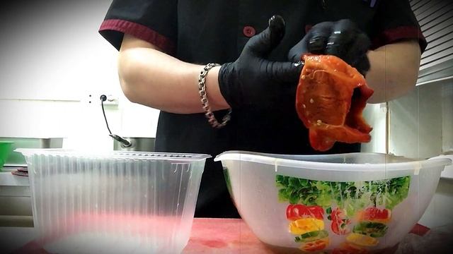 Нежнейший соус из печеного перца смотреть онлайн