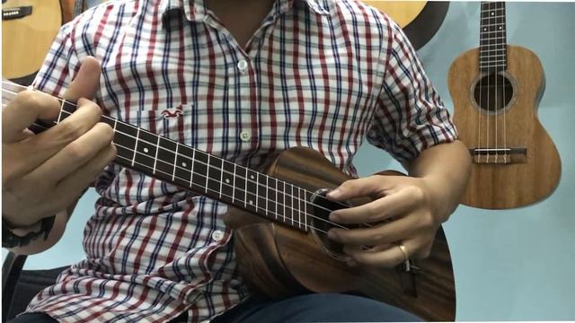 Ukulele gỗ điệp âm thanh cực hay giá rẻ nhất смотреть онлайн