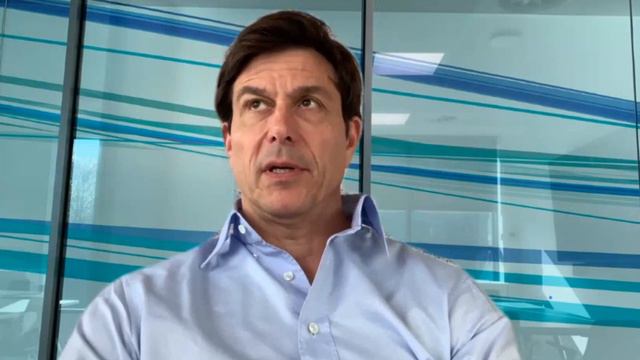 Mercedes-Teamchef reagiert auf Hamilton-Aus | Toto Wolff über Vettel, Ferrari und Co. смотреть онлайн