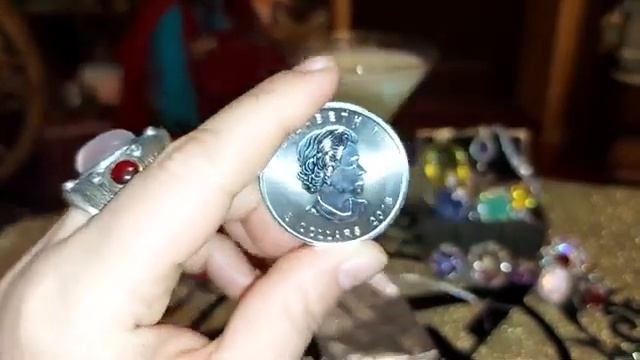 СЕРЕБРЯНЫЙ ЗАМОЛ. ОТ КРИЗИСА ОЧЕНЬ СИЛЬНО. ДЛЯ ВСЕХ ВЕДЬМИНА ИЗБА смотреть онлайн