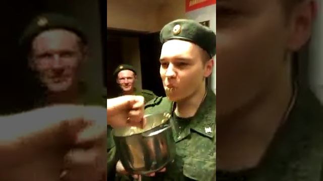 Дембельская каша! Угарно! смотреть онлайн