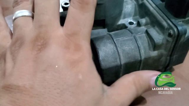 Nissan Almera no acelera!!! video completo de la reparación de la ECU смотреть онлайн