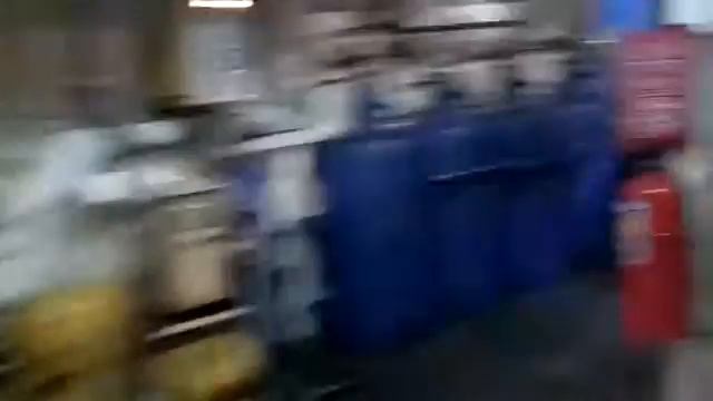 Главные двигателя 8NVD - 36AU. Дизельгенератор 6Ч18/24. Машинное отделение т/х Окский смотреть онлайн