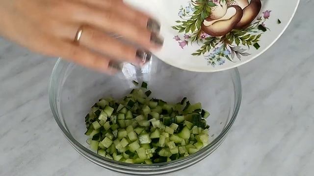 Вкусный и быстрый салат на любой праздник!!! Свежий и пикантный вкус смотреть онлайн