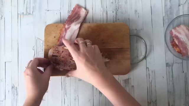 КАК ПРИГОТОВИТЬ КУРИНУЮ ГРУДКУ В БЕКОНЕ В ДУХОВКЕ? Очень вкусно, просто, быстро, на ужин для семьи смотреть онлайн