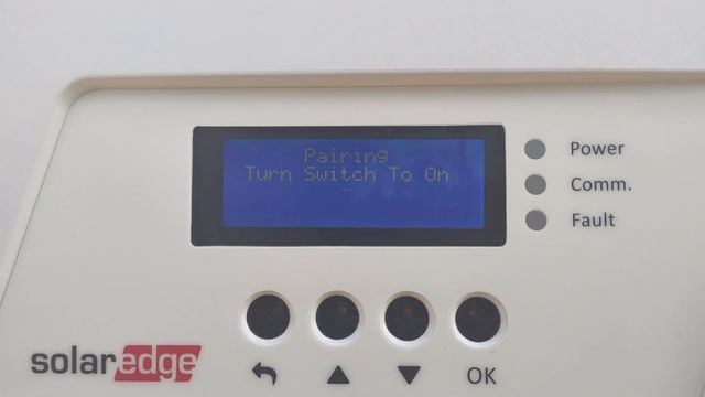 How To Operate The Screen Version Of A Solaredge HD Wave Inverter