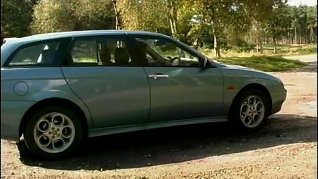 Richard Hammond Reviews The Alfa Romeo 156 (2000) смотреть онлайн