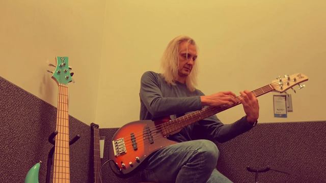 FBass BN5 Deluxe vs Fodera Emperor 5 J Classic 60’s vs Ibanez EHB1505 смотреть онлайн