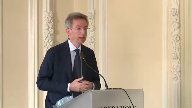 Il lapsus di Gaetano Manfredi che scarica Clemente e Bassolino e recupera D'Angelo смотреть онлайн