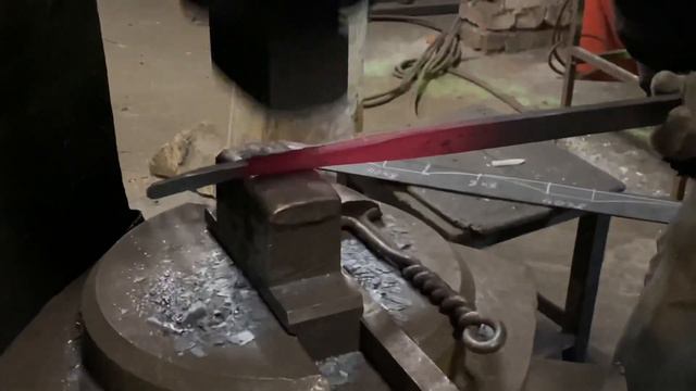 Мастер класс. Ковка элементов модерна. Часть 1. Перетяжка полосы.