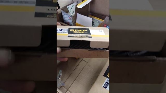 Обзор новых запчастей для ремонта двигателя ючай и кпп погрузчика ZL30G. смотреть онлайн