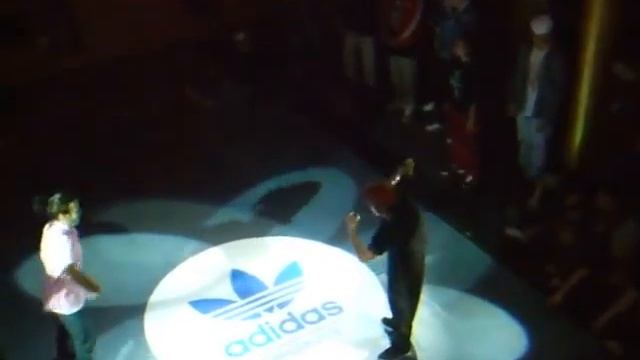 Лучший хип хоп танцор это забавно смотреть 2 человека смотреть онлайн