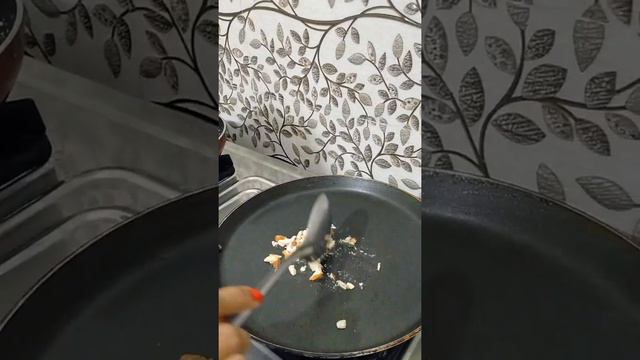 My first video 😋Tasty Suji halva (रव्याचा शिरा) ready within 10 min смотреть онлайн