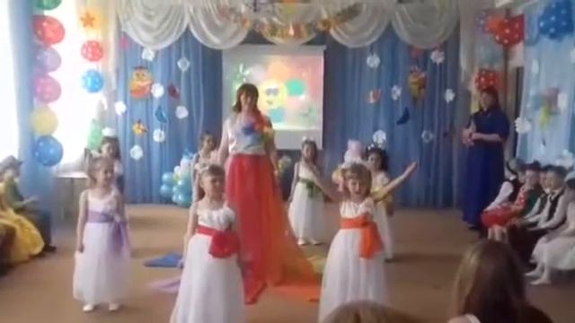 "Цветик - семицветик"сюрпризный момент на выпускном празднике смотреть онлайн