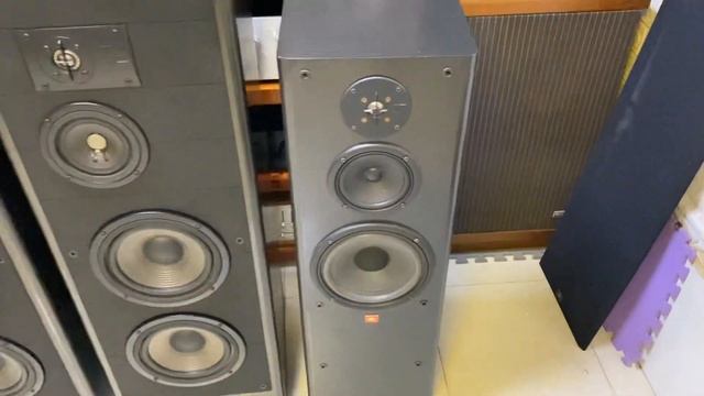 Bố con nhà jbl Đẹp chất nghe hay hát karaoke hay
JBL LX 800 mkii
JBL LX 66 cao 1 mét 0866.111.933 смотреть онлайн