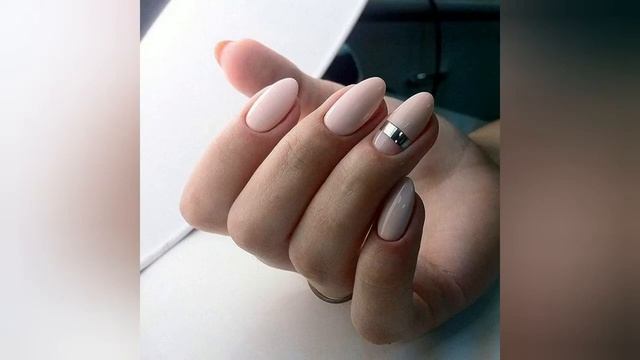 Несколько идей элегантного маникюра. Модные тенденции. Фото. смотреть онлайн