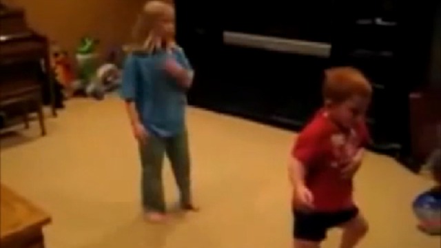 Кислотный танец от детишек смотреть онлайн