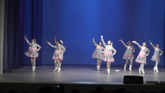 2 танца. Взрослые и зимушка-зима смотреть онлайн