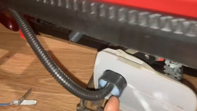 Электроснегокат из ушм (болгарки) и шуруповерта.