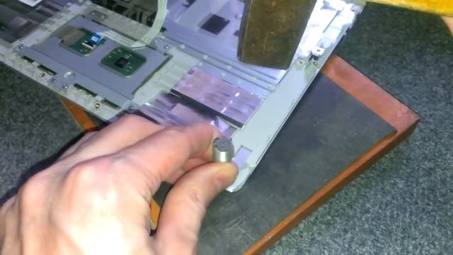 ноутбук Lenovo U330P \ упал погнулса погас смотреть онлайн