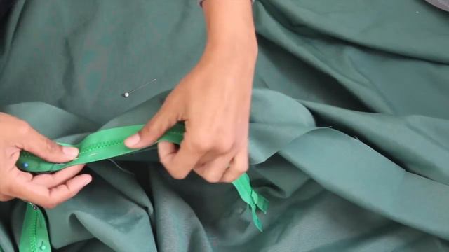 ≫ CÓMO hacer un PUFF de TELA para el salón DIY ✂ (Do It Yourself) | Ribes y Casals ® смотреть онлайн