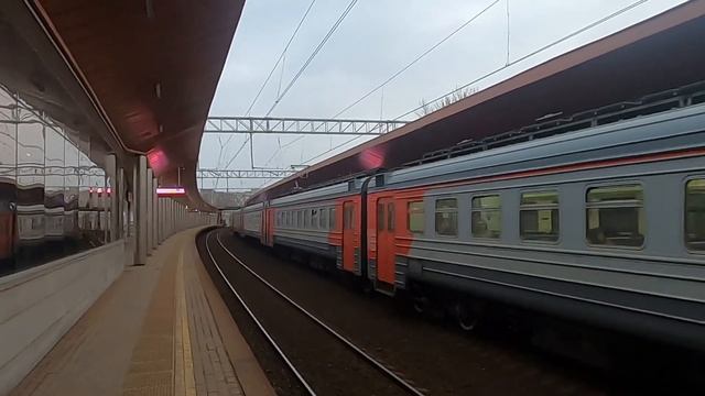 Электропоезд ЭД4М-0375 сообщением "Москва Ярославский вокзал - Монино" смотреть онлайн