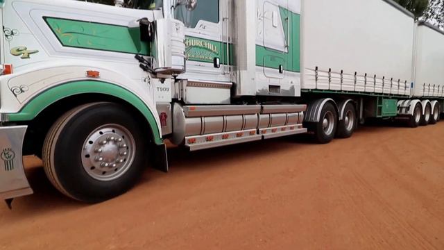 2015 Rig of the Show Churchill Transport - Casino Truck Show смотреть онлайн