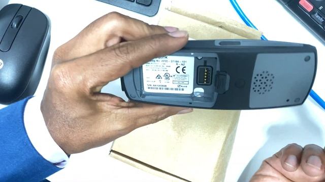 Unboxing Spectralink 8440 Wireless WIFI SIP Phone Part -1 смотреть онлайн