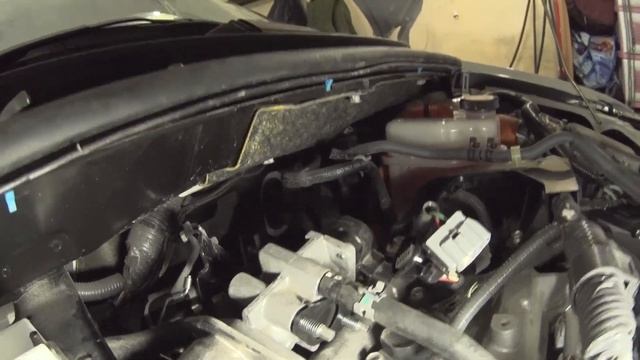 ЧИСТИМ ЕГР НА TOYOTA COROLLA FIELDER Hybrid 2019 года