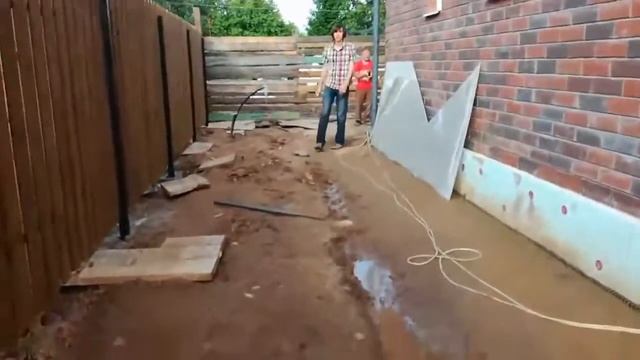 Видео отзыв Забор из деревянного штакетника в шахматном порядке смотреть онлайн