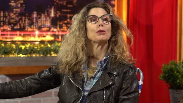 Ten Minutes With...Sophie B. Hawkins! смотреть онлайн