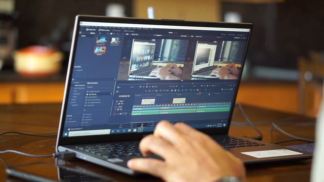 Asus Vivobook 15: Video editing on a $399 laptop using DaVinci Resolve 16 !! (F512JA-AS34) смотреть онлайн