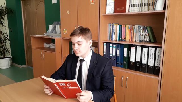 Страна читающая — Эдуард Студилко читает произведение «Город на Неве» А. И. Солженицына смотреть онлайн