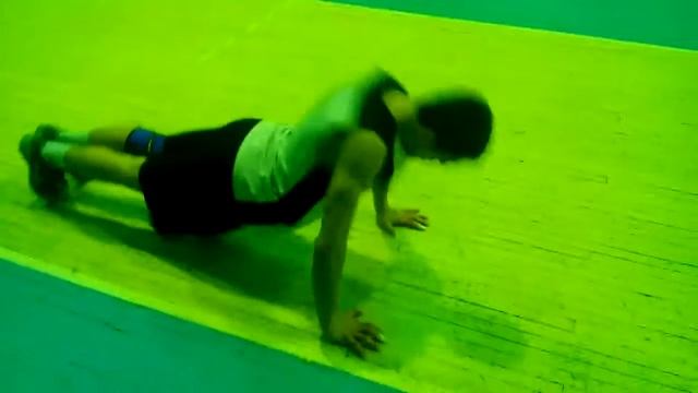 Отжимания. Востров Данил смотреть онлайн