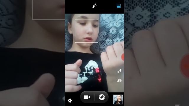 Подписывайтесь на канал моего друга канал его называется minecraft на телефоне и подписывайтесь смотреть онлайн