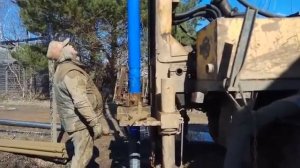 Установка обсадной трубы. Бурение скважины