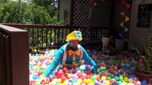 МНОГО ПЛАСТИКОВЫХ ШАРИКОВ , 10 000 ШАРИКОВ