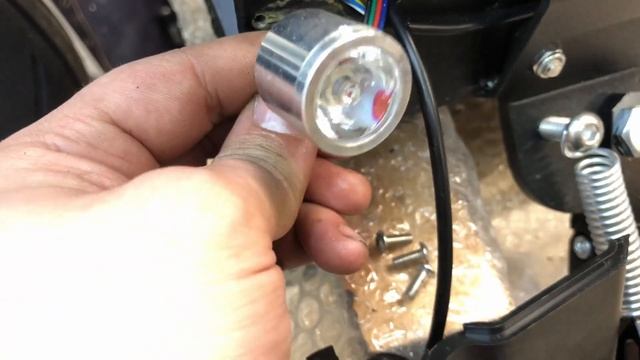 Гидроизоляция электросамоката Syccyba Gepard разбираем и делаем смотреть онлайн