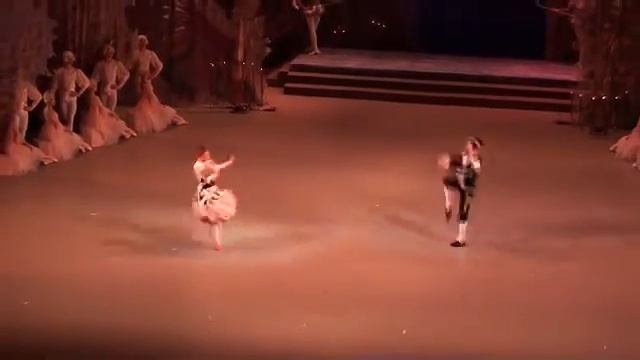 Испанский танец. Щелкунчик. Мариинский театр. смотреть онлайн