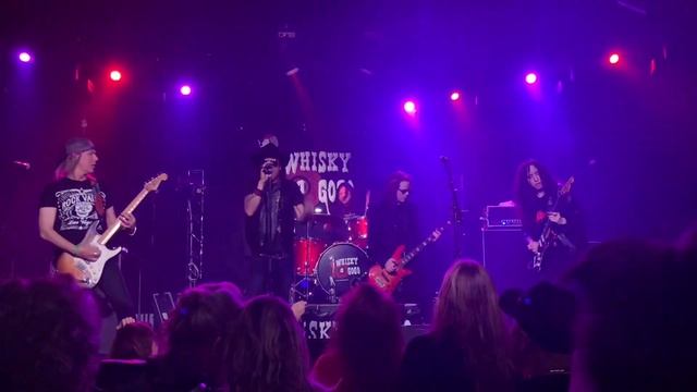 Bang Tango “I’m in Love” (at The Whisky - 02.10.23) смотреть онлайн