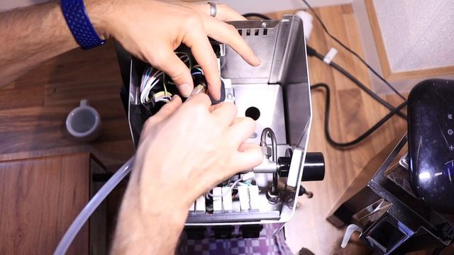 You Won't Believe the Difference: 9 Bar OPV Mod for Gaggia Classic Pro смотреть онлайн