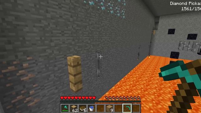 ПОЧЕМУ ЖИТЕЛЯМ ЗАПРЕЩЕНО ЗАХОДИТЬ В ЭТУ ДЕРЕВНЮ В МАЙНКРАФТ Топовский Minecraft смотреть онлайн