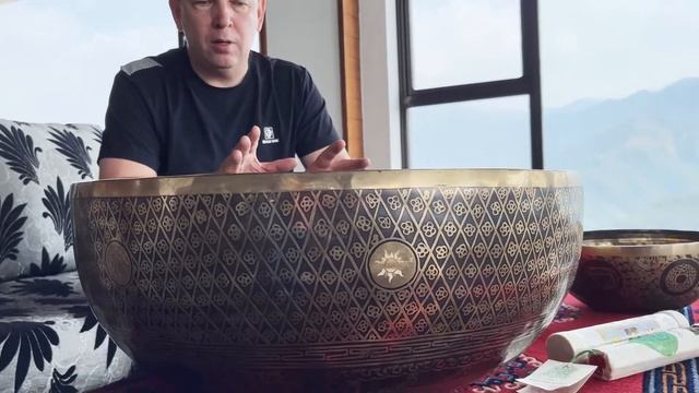 Какую ПОЛЬЗУ ДЛЯ ЧЕЛОВЕКА в себе несет и зачем НУЖНА ГИГАНТСКАЯ ПОЮЩАЯ ЧАША? смотреть онлайн