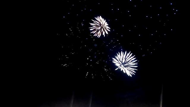 12.09.2015 - 220 Лет Луганску!!!! Праздничный фейерверк!!!!! С Праздником Друзья!!!!! смотреть онлайн