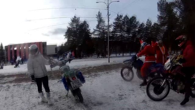 Новогодние дед морозы смотреть онлайн