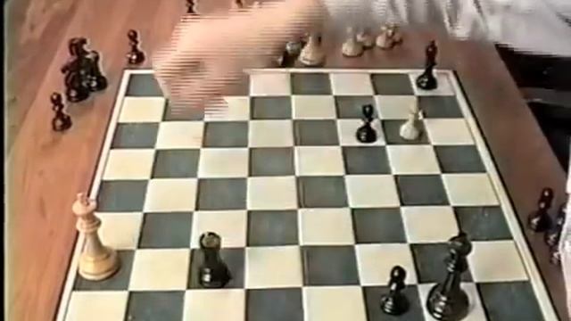 Memory for chess positions (featuring grandmaster Patrick Wolff) смотреть онлайн